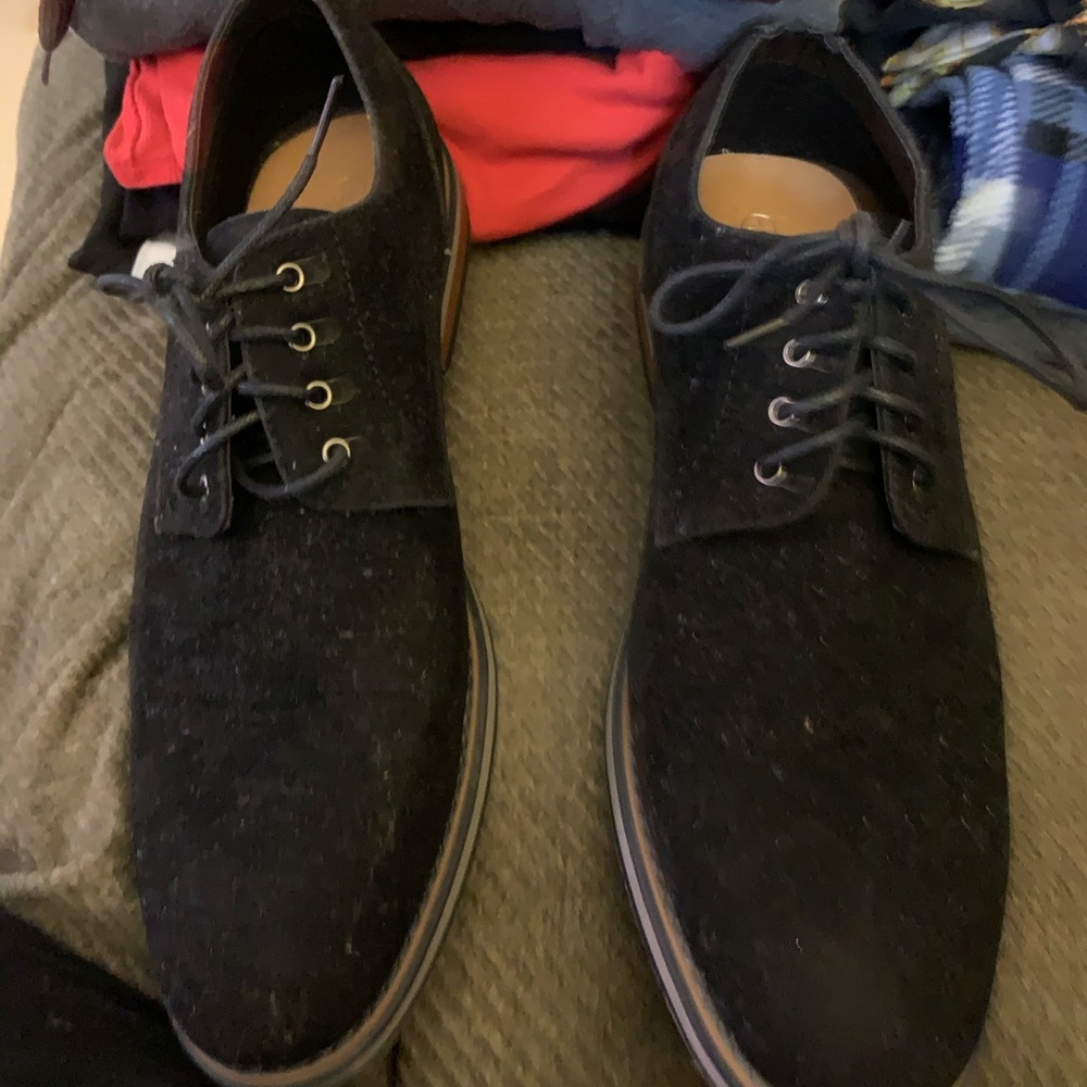 Men’s dress shoes